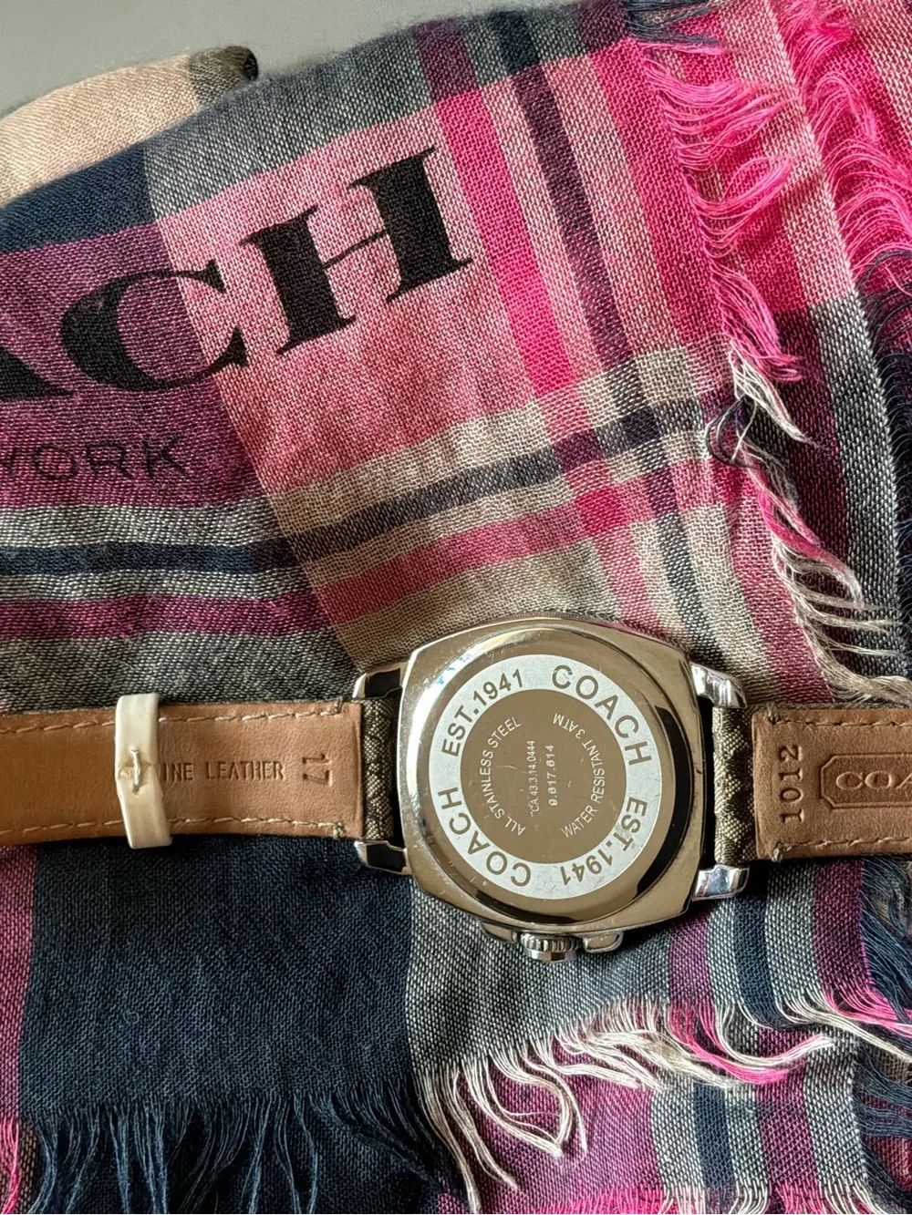 Coach Boyfriend Chronograph Signature Women’s Watch | New Battery 7/15/2026 - Picture 11 of 14